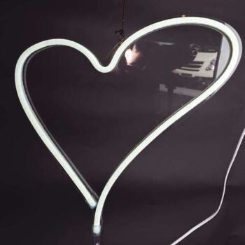 Neon heart - White